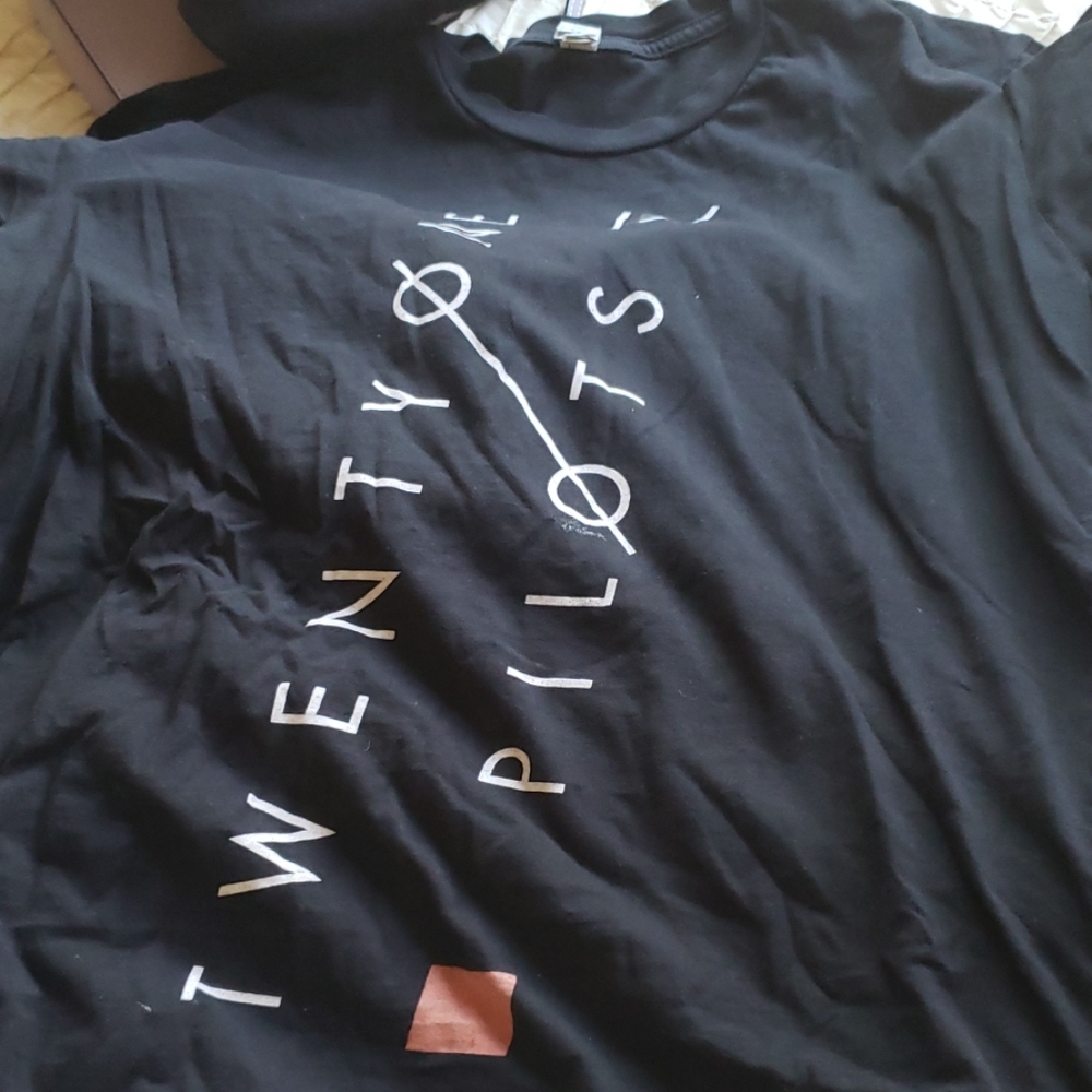 Twenty One Pilots TShirt